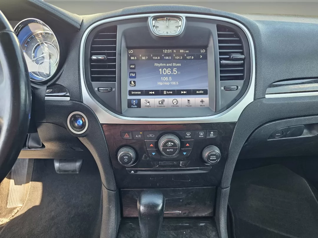 2011 /Black Interior Chrysler 300 (2C3CA4CGXBH) with an Other engine, located at 3959 U.S. 80 W, Phenix City, AL, 36870, (334) 297-4885, 32.469296, -85.135185 - 2011 Chrysler 300 - Photo#19