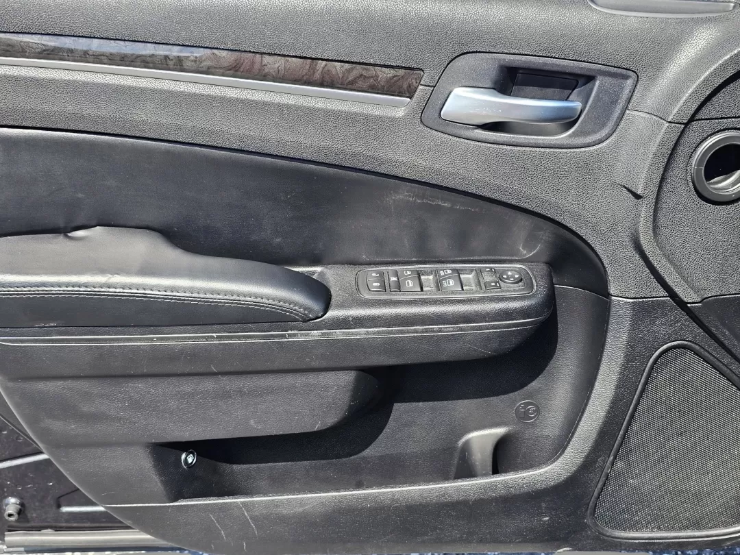 2011 /Black Interior Chrysler 300 (2C3CA4CGXBH) with an Other engine, located at 3959 U.S. 80 W, Phenix City, AL, 36870, (334) 297-4885, 32.469296, -85.135185 - 2011 Chrysler 300 - Photo#27