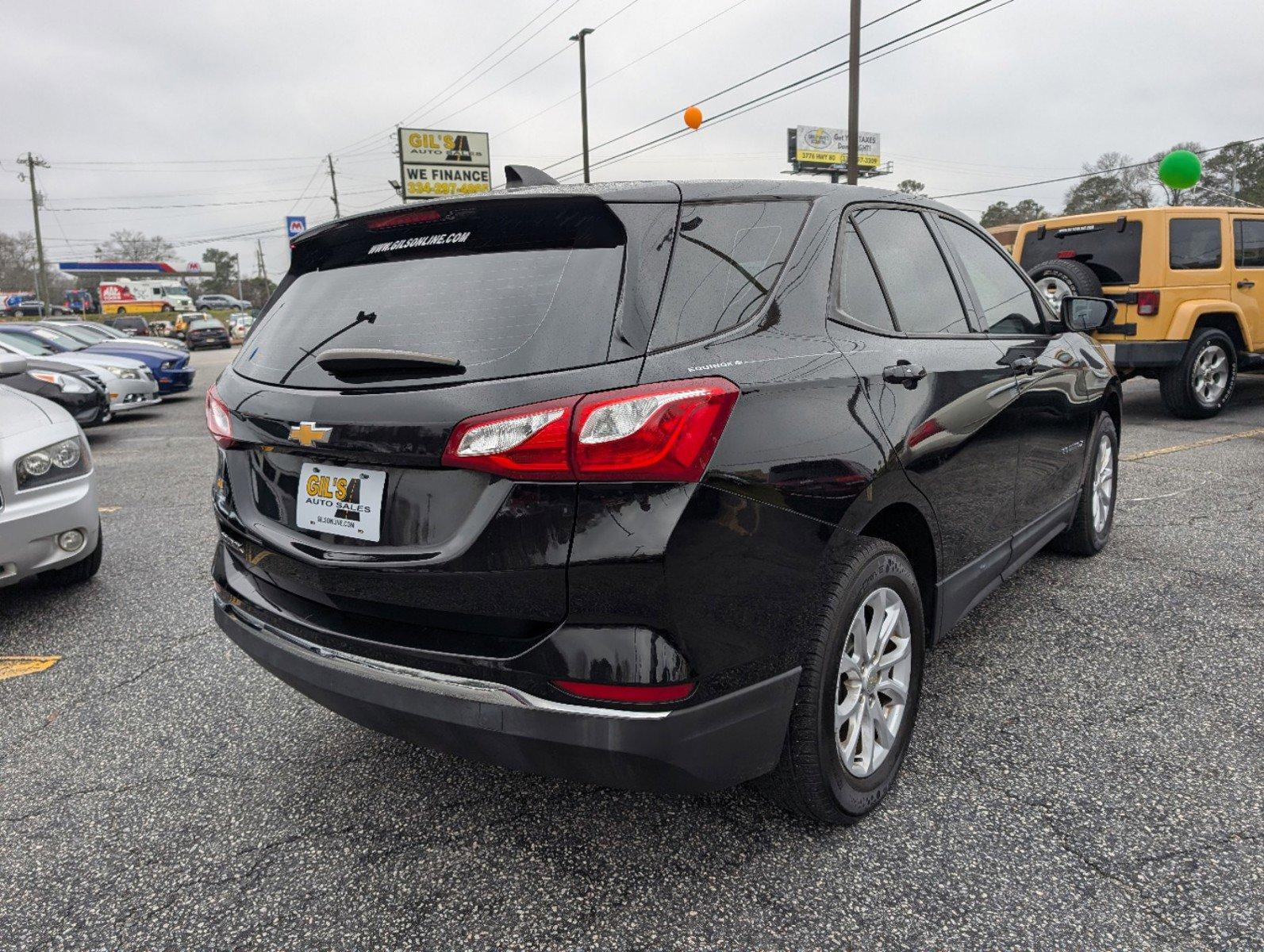 2018 /Medium Ash Gray Chevrolet Equinox LS (3GNAXHEV2JL) with an Turbocharged Gas I4 1.5L/ engine, 6-Speed Automatic transmission, located at 521 Old Farm Lane Rd, Prattville, AL, 36066, (334) 325-1505, 32.482460, -86.416367 - 2018 Chevrolet Equinox LS - Photo#4