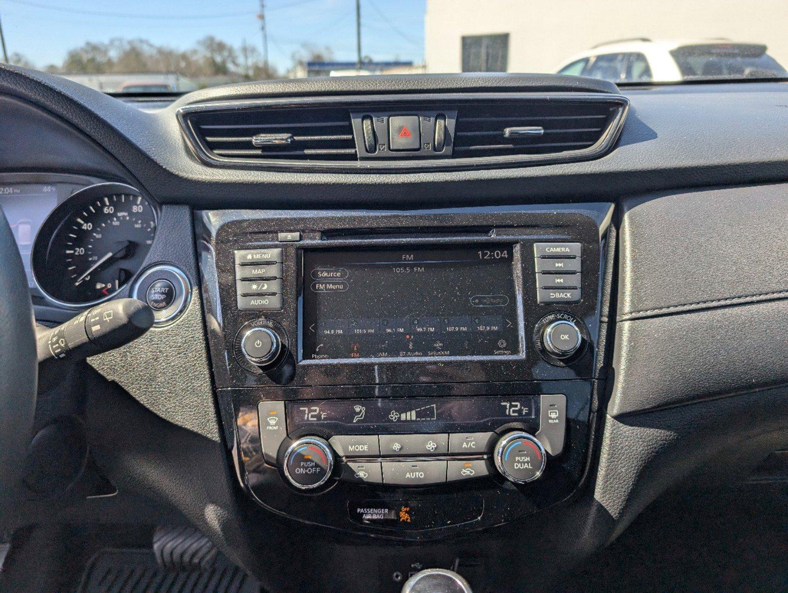 2018 /Charcoal Nissan Rogue SV (5N1AT2MT0JC) with an Regular Unleaded I-4 2.5 L/152 engine, 1-Speed CVT w/OD transmission, located at 3959 U.S. 80 W, Phenix City, AL, 36870, (334) 297-4885, 32.469296, -85.135185 - 2018 Nissan Rogue SV - Photo#14