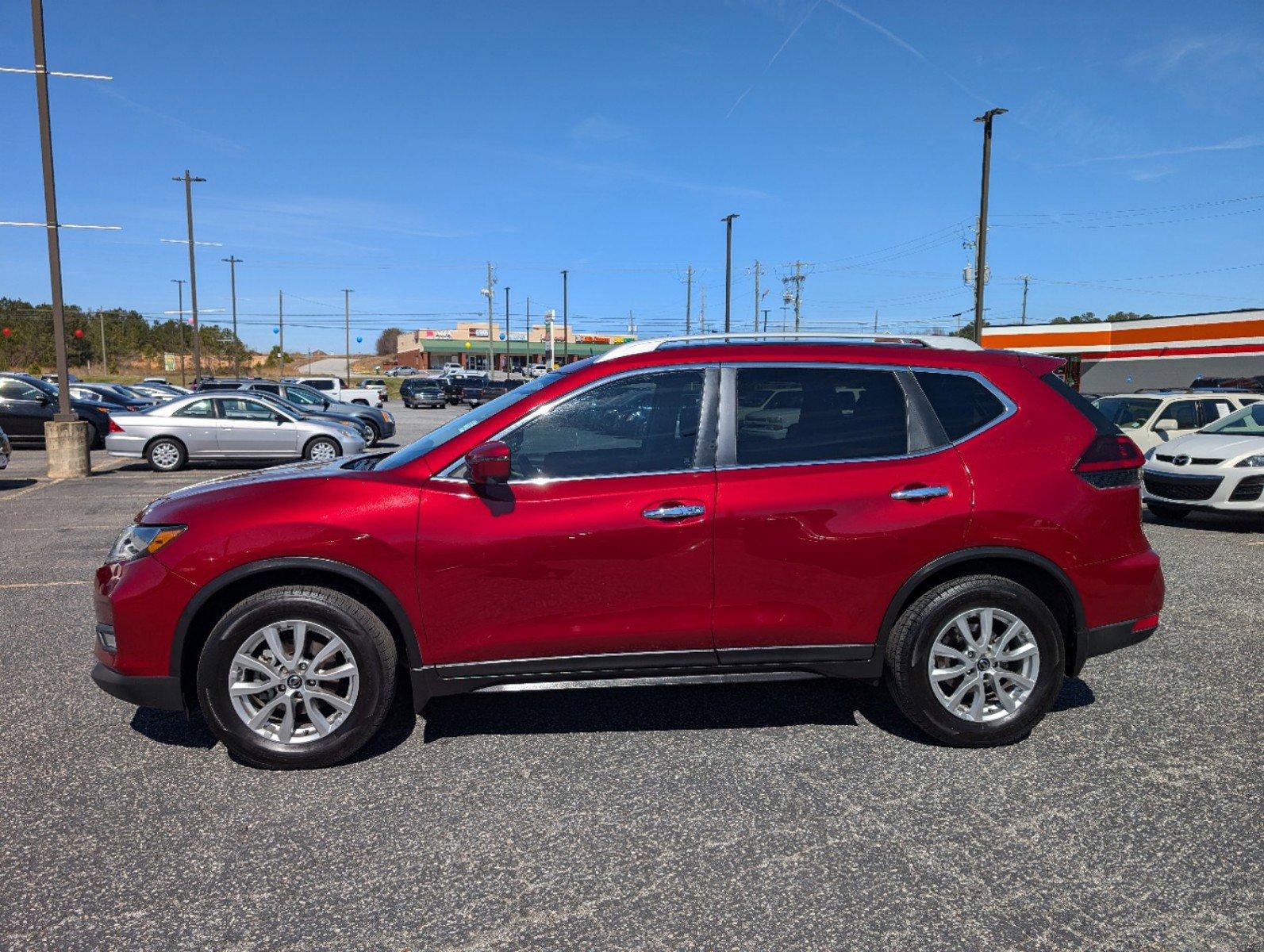 2018 /Charcoal Nissan Rogue SV (5N1AT2MT0JC) with an Regular Unleaded I-4 2.5 L/152 engine, 1-Speed CVT w/OD transmission, located at 3959 U.S. 80 W, Phenix City, AL, 36870, (334) 297-4885, 32.469296, -85.135185 - 2018 Nissan Rogue SV - Photo#7