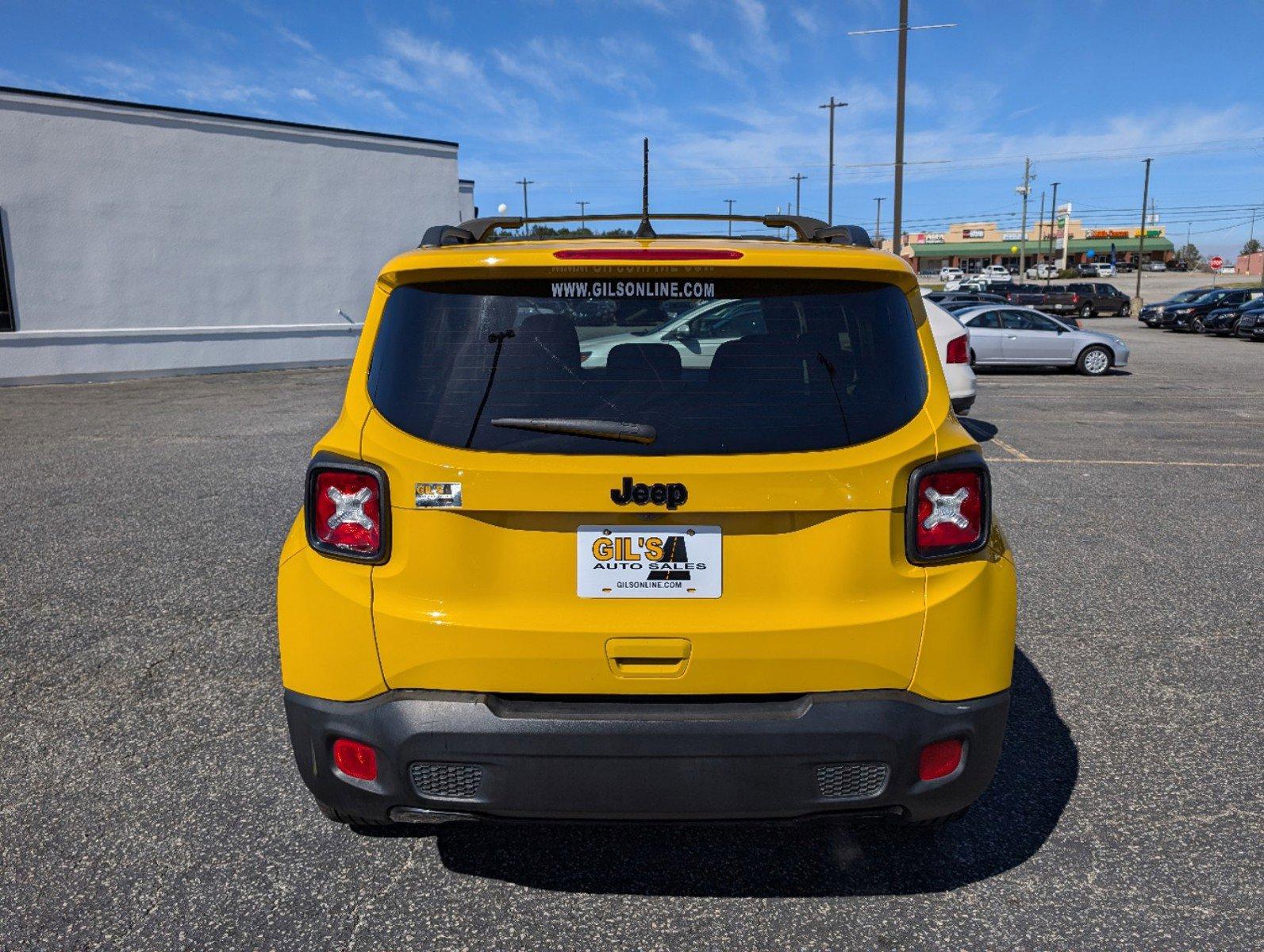 2018 /Black Jeep Renegade Altitude (ZACCJABB7JP) with an Regular Unleaded I-4 2.4 L/144 engine, 9-Speed Automatic w/OD transmission, located at 3959 U.S. 80 W, Phenix City, AL, 36870, (334) 297-4885, 32.469296, -85.135185 - 2018 Jeep Renegade Altitude - Photo#5