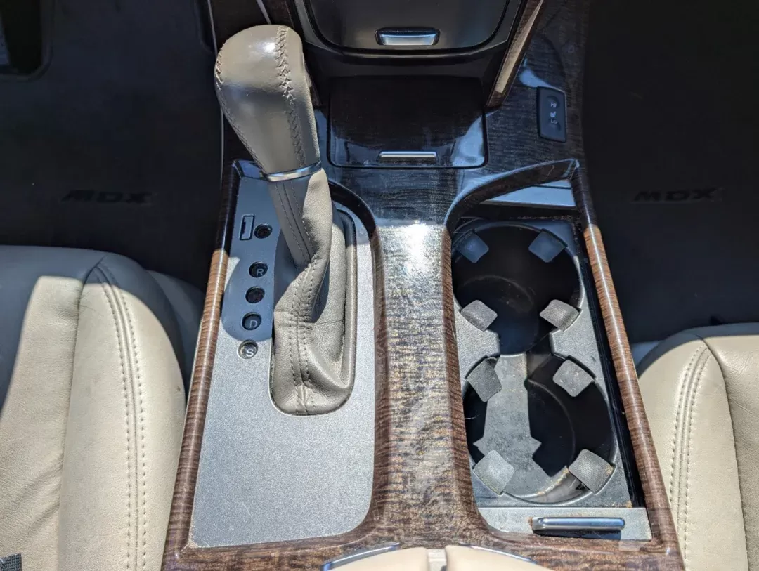 2010 Acura MDX (2HNYD2H20AH) with an Gas V6 3.7L/224 engine, 6-Speed Automatic w/OD transmission, located at 804 22nd Ave, Phenix City, AL, 36870, (334) 297-1860, 32.484749, -85.024475 - 2010 Acura MDX - Photo#13