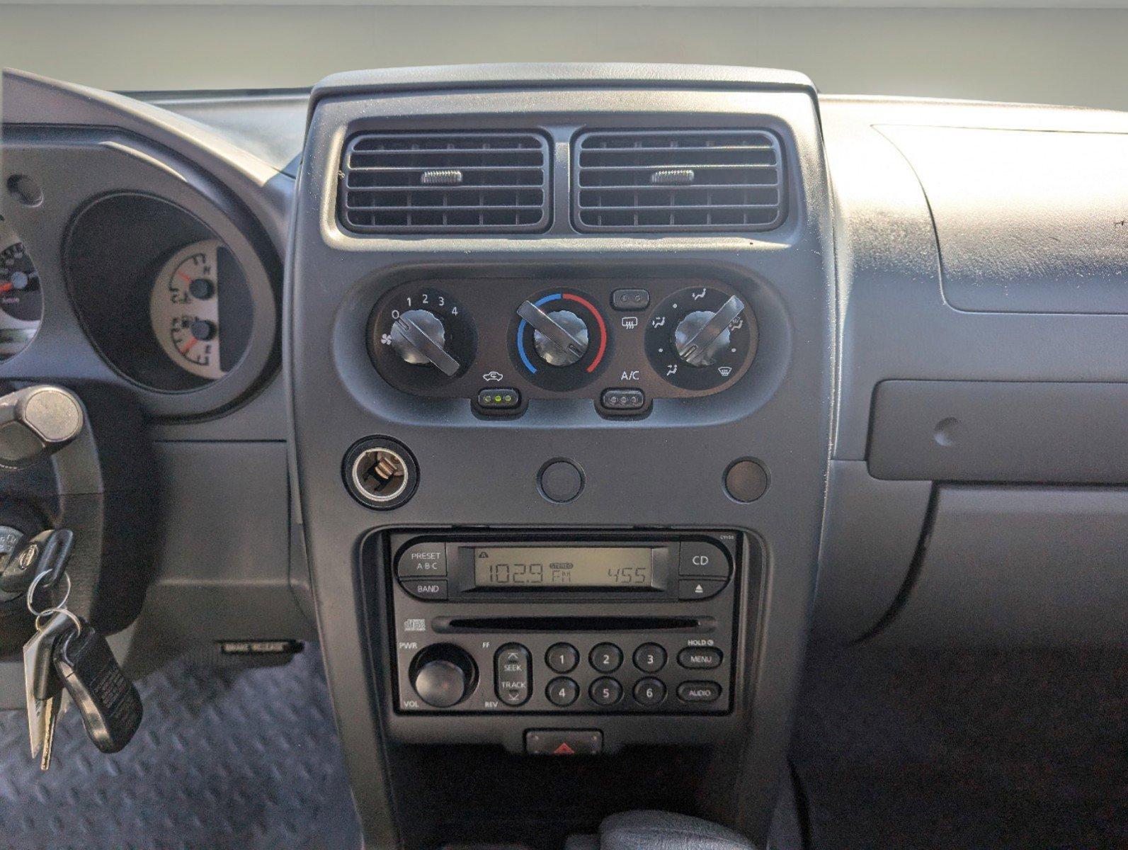 2004 Nissan Frontier 2WD XE (1N6ED27T74C) with an Gas V6 3.3L/201 engine, 4-Speed Automatic w/OD transmission, located at 1430 Gateway Drive, Opelika, AL, 36801, (334) 239-0944, 32.637871, -85.409790 - 2004 Nissan Frontier 2WD XE - Photo#14