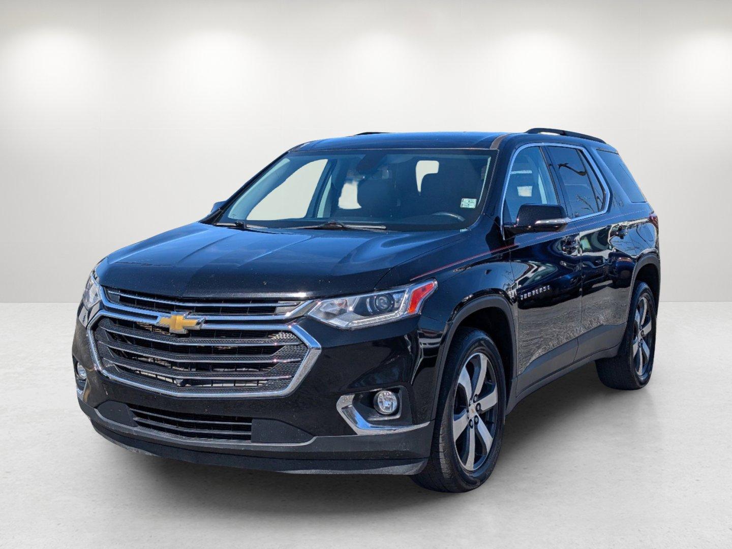 2020 /Jet Black/Dark Galvanized Chevrolet Traverse LT Leather (1GNERHKW7LJ) with an Gas V6 3.6L/217 engine, 9-Speed Automatic transmission, located at 1430 Gateway Drive, Opelika, AL, 36801, (334) 239-0944, 32.637871, -85.409790 - 2020 Chevrolet Traverse LT Leather - Photo#0