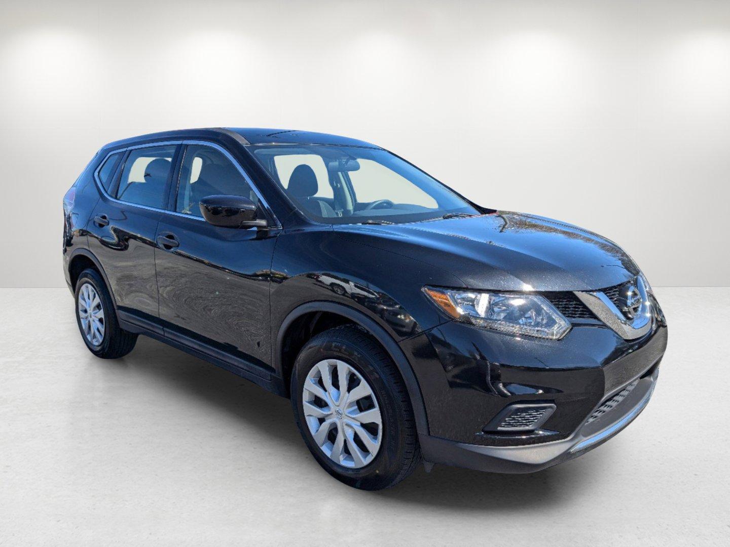 2016 Nissan Rogue S (5N1AT2MTXGC) with an Regular Unleaded I-4 2.5 L/152 engine, 1-Speed CVT w/OD transmission, located at 3959 U.S. 80 W, Phenix City, AL, 36870, (334) 297-4885, 32.469296, -85.135185 - 2016 Nissan Rogue S - Photo#2