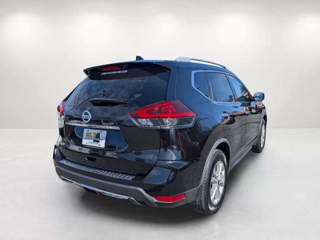 2018 /Charcoal Nissan Rogue S (JN8AT2MT8JW) with an Other engine, located at 1430 Gateway Drive, Opelika, AL, 36801, (334) 239-0944, 32.637871, -85.409790 - 2018 Nissan Rogue S - Photo#4