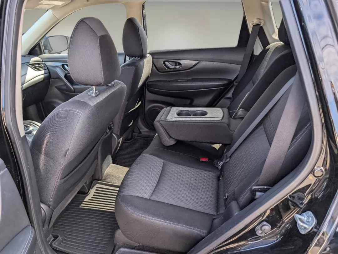 2018 /Charcoal Nissan Rogue S (JN8AT2MT8JW) with an Other engine, located at 1430 Gateway Drive, Opelika, AL, 36801, (334) 239-0944, 32.637871, -85.409790 - 2018 Nissan Rogue S - Photo#10