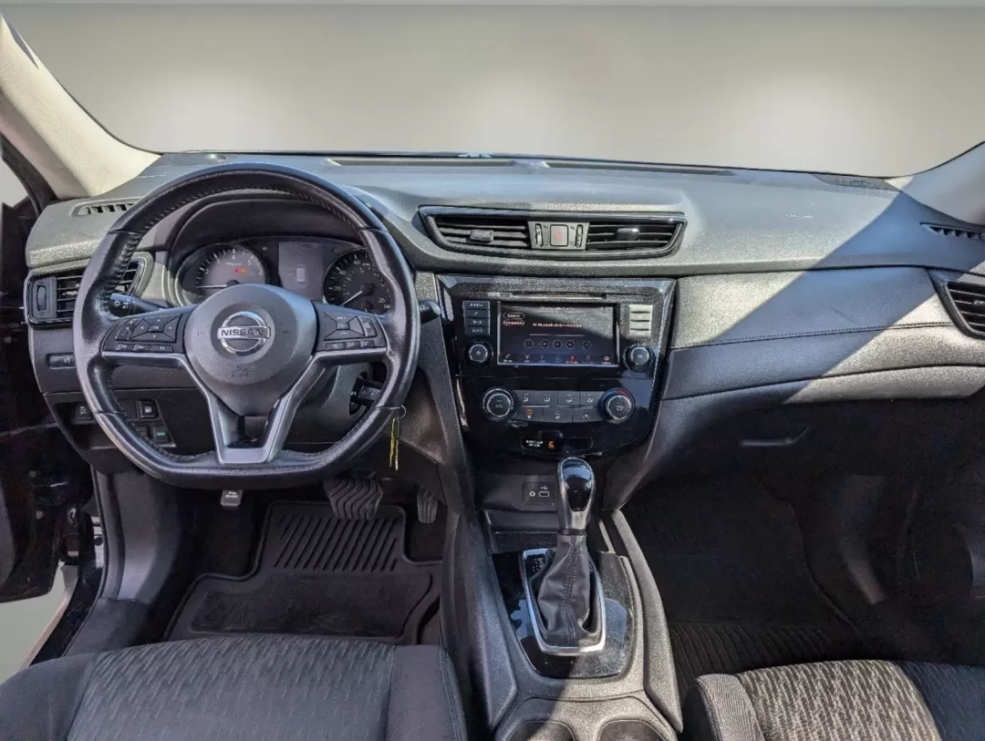 2018 /Charcoal Nissan Rogue S (JN8AT2MT8JW) with an Other engine, located at 1430 Gateway Drive, Opelika, AL, 36801, (334) 239-0944, 32.637871, -85.409790 - 2018 Nissan Rogue S - Photo#11