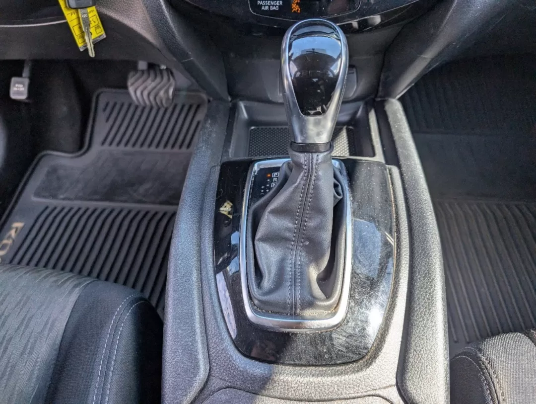 2018 /Charcoal Nissan Rogue S (JN8AT2MT8JW) with an Other engine, located at 1430 Gateway Drive, Opelika, AL, 36801, (334) 239-0944, 32.637871, -85.409790 - 2018 Nissan Rogue S - Photo#12