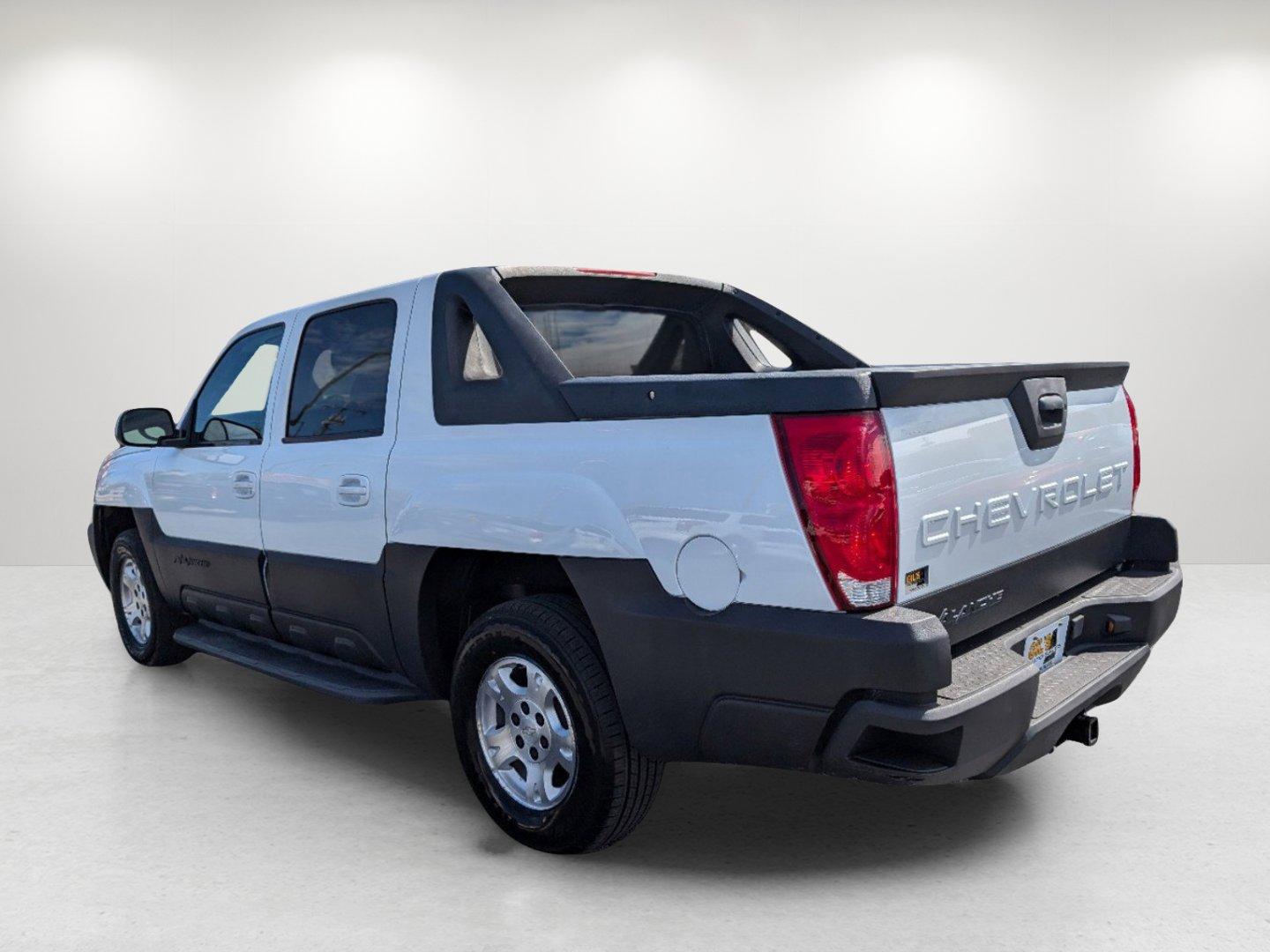 2003 Chevrolet Avalanche (3GNEC13T83G) with an Gas V8 5.3L/327 engine, 4-Speed Automatic w/OD transmission, located at 3959 U.S. 80 W, Phenix City, AL, 36870, (334) 297-4885, 32.469296, -85.135185 - 2003 Chevrolet Avalanche - Photo#6