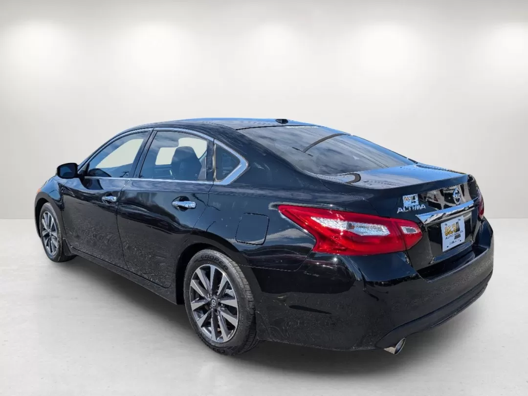 2016 /Charcoal Nissan Altima 2.5 SL (1N4AL3AP3GC) with an Other engine, located at 3959 U.S. 80 W, Phenix City, AL, 36870, (334) 297-4885, 32.469296, -85.135185 - 2016 Nissan Altima 2.5 SL - Photo#6