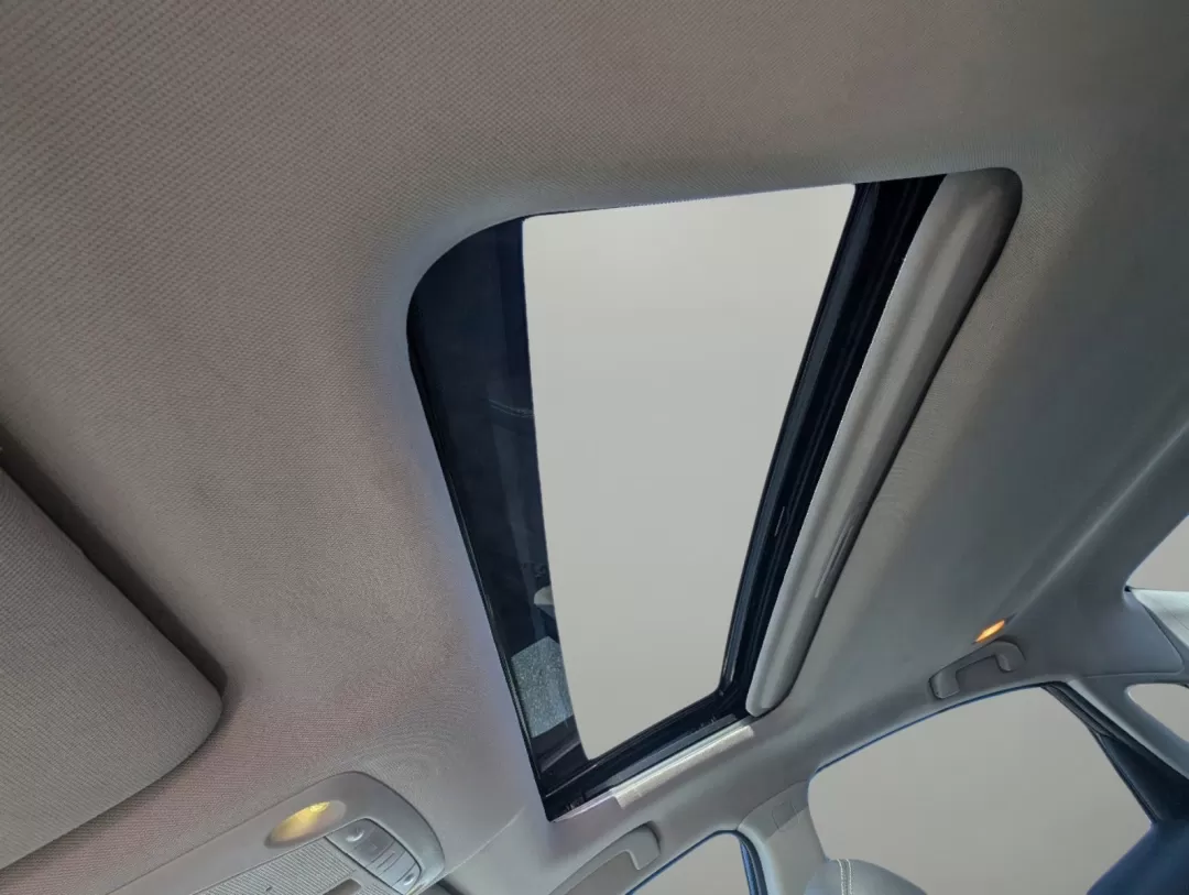 2016 /Charcoal Nissan Altima 2.5 SL (1N4AL3AP3GC) with an Other engine, located at 7000 Northlake Connector, Columbus, GA, 31904, (706) 987-8085, 32.524975, -84.978134 - **Experience Unmatched Comfort and Style with the 2016 Nissan Altima 2.5 SL!** <br /> <br /> Looking for a vehicle that seamlessly fits into your busy lifestyle? Whether you're commuting to work, shuttling the kids around, or taking weekend road trips, the 2016 Nissan Altima 2.5 SL is the perfect ch - Photo#16