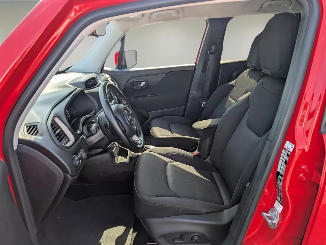 2017 /Black Jeep Renegade Latitude (ZACCJBBB9HP) with an Other engine, located at 3959 U.S. 80 W, Phenix City, AL, 36870, (334) 297-4885, 32.469296, -85.135185 - 2017 Jeep Renegade Latitude - Photo#9