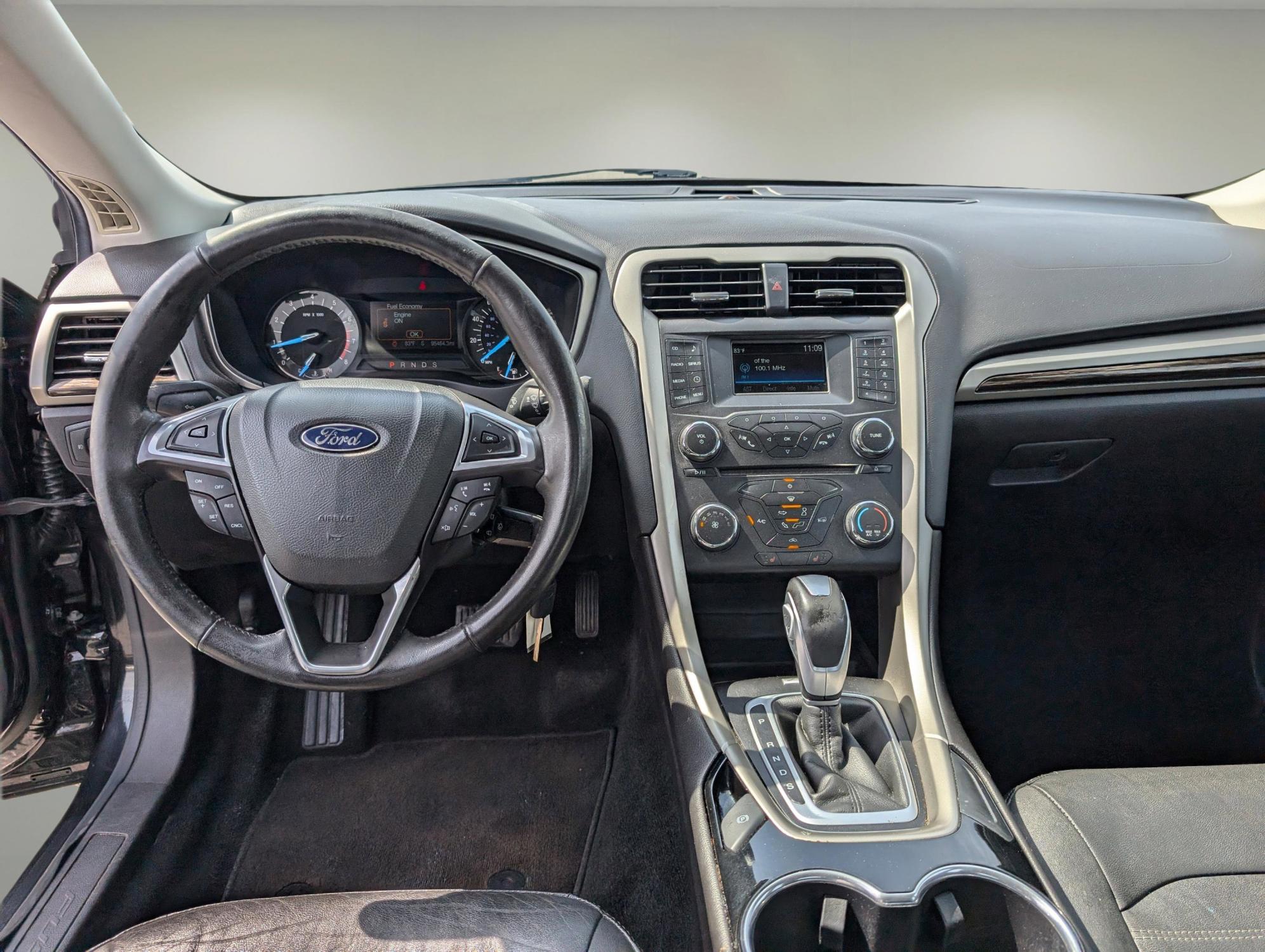 2015 Ford Fusion SE (3FA6P0HD0FR) with an Intercooled Turbo Regular Unleaded I-4 1.5 L/91 engine, located at 1430 Gateway Drive, Opelika, AL, 36801, (334) 239-0944, 32.637871, -85.409790 - 2015 Ford Fusion SE - Photo#11