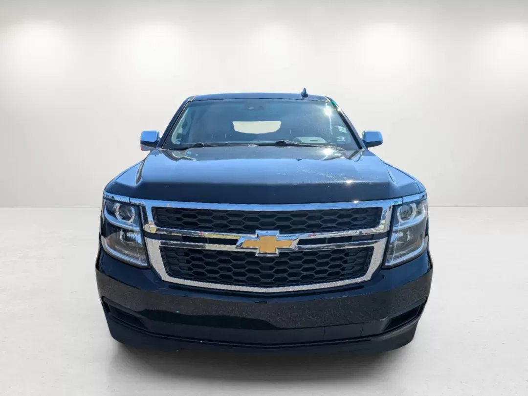 2019 /Cocoa/Dune Chevrolet Suburban LT (1GNSCHKC9KR) with an Gas/Ethanol V8 5.3L/ engine, 6-Speed Automatic transmission, located at 7000 Northlake Connector, Columbus, GA, 31904, (706) 987-8085, 32.524975, -84.978134 - 2019 Chevrolet Suburban LT - Photo#1
