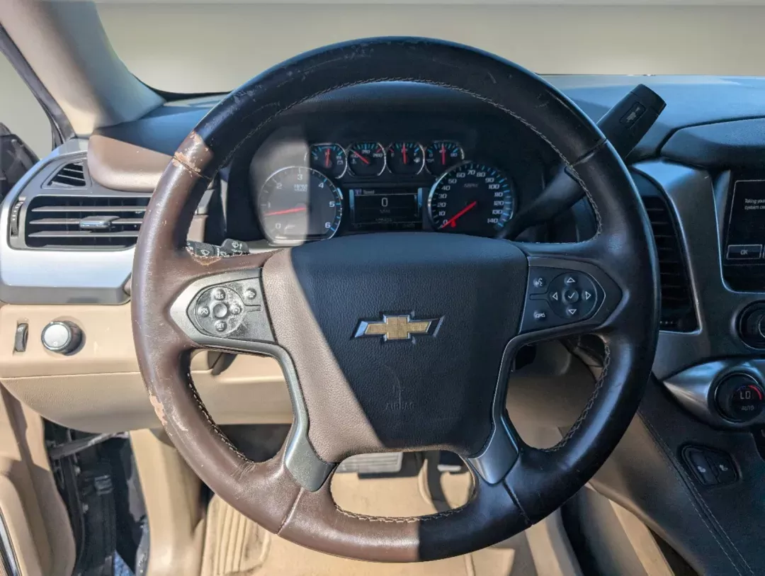 2019 /Cocoa/Dune Chevrolet Suburban LT (1GNSCHKC9KR) with an Gas/Ethanol V8 5.3L/ engine, 6-Speed Automatic transmission, located at 7000 Northlake Connector, Columbus, GA, 31904, (706) 987-8085, 32.524975, -84.978134 - 2019 Chevrolet Suburban LT - Photo#15