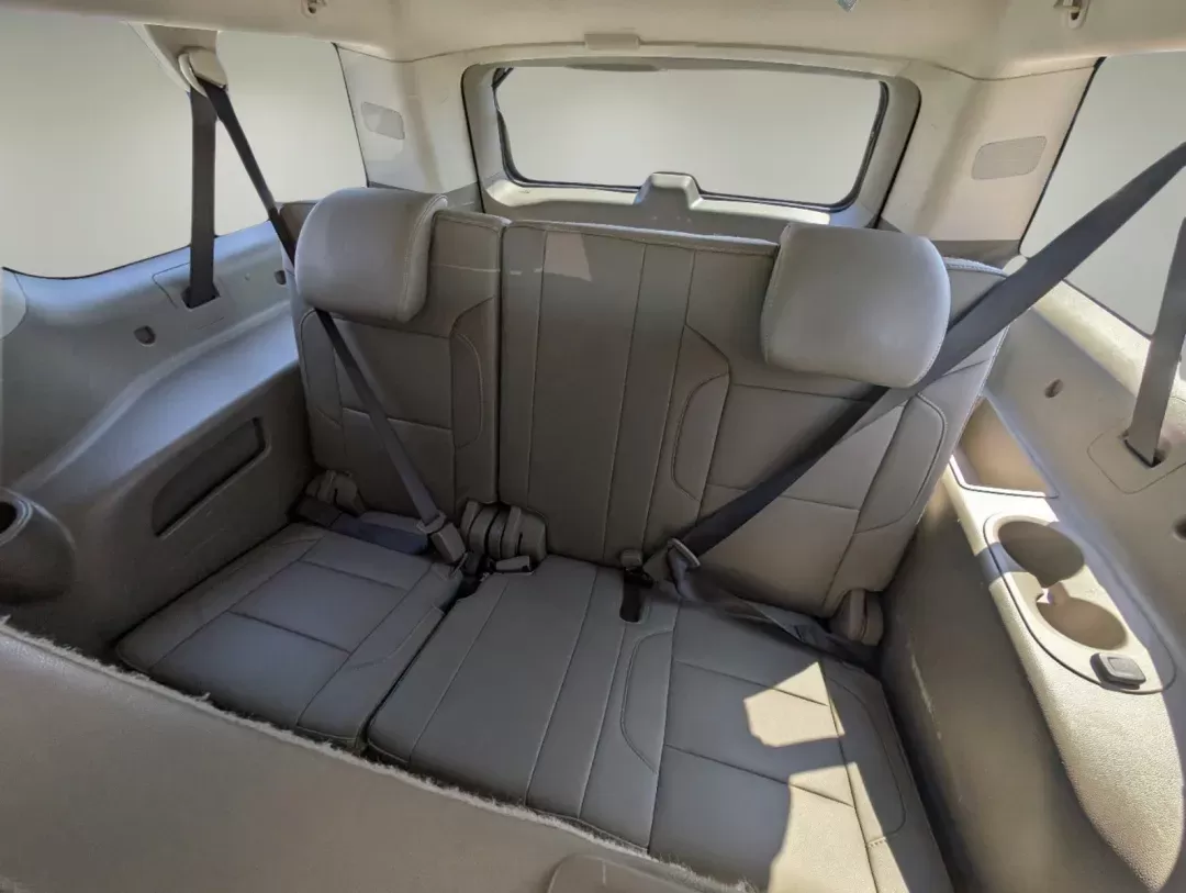 2019 /Cocoa/Dune Chevrolet Suburban LT (1GNSCHKC9KR) with an Gas/Ethanol V8 5.3L/ engine, 6-Speed Automatic transmission, located at 5115 14th Ave., Columbus, GA, 31904, (706) 323-0345, 32.511494, -84.971046 - 2019 Chevrolet Suburban LT - Photo#11