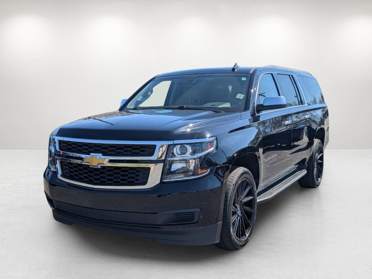 2019 /Cocoa/Dune Chevrolet Suburban LT (1GNSCHKC9KR) with an Gas/Ethanol V8 5.3L/ engine, 6-Speed Automatic transmission, located at 3959 U.S. 80 W, Phenix City, AL, 36870, (334) 297-4885, 32.469296, -85.135185 - 2019 Chevrolet Suburban LT - Photo#0