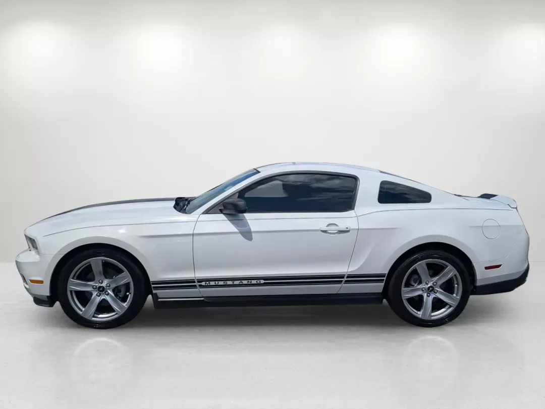 2012 Ford Mustang V6 Premium (1ZVBP8AM8C5) with an Gas V6 3.7L/227 engine, located at 3959 U.S. 80 W, Phenix City, AL, 36870, (334) 297-4885, 32.469296, -85.135185 - 2012 Ford Mustang V6 Premium - Photo#7