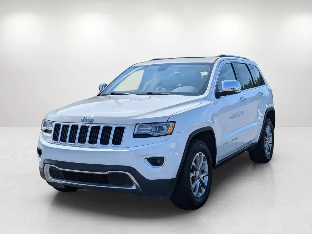 2015 /Lt Frost Beige/Black Jeep Grand Cherokee Limited (1C4RJEBG9FC) with an Other engine, located at 5115 14th Ave., Columbus, GA, 31904, (706) 323-0345, 32.511494, -84.971046 - **Adventure Awaits with this 2015 Jeep Grand Cherokee Limited!** <br /> <br /> Are you ready to elevate your driving experience? This stunning 2015 Jeep Grand Cherokee Limited is perfect for families, weekend adventurers, or anyone seeking a reliable vehicle for daily commutes. Whether you're naviga - Photo#1