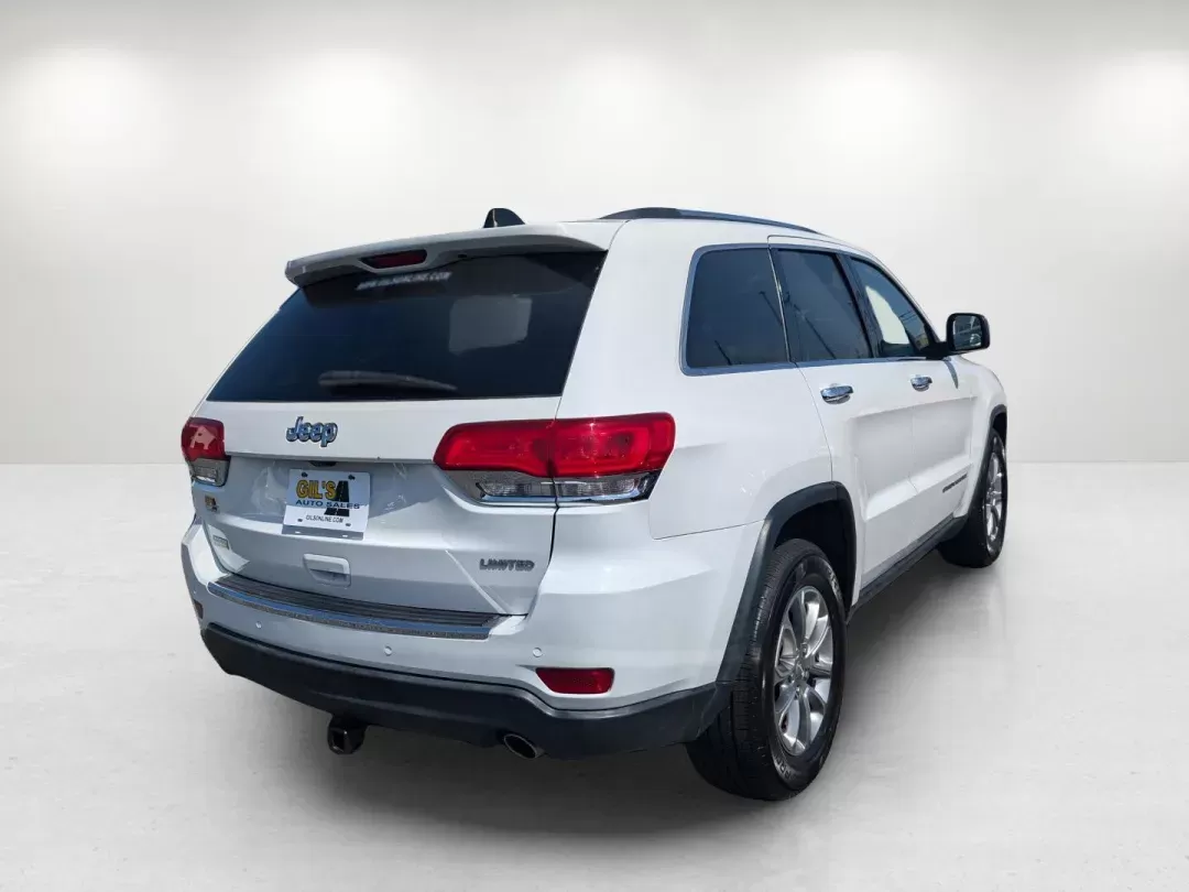 2015 /Lt Frost Beige/Black Jeep Grand Cherokee Limited (1C4RJEBG9FC) with an Other engine, located at 5115 14th Ave., Columbus, GA, 31904, (706) 323-0345, 32.511494, -84.971046 - **Adventure Awaits with this 2015 Jeep Grand Cherokee Limited!** <br /> <br /> Are you ready to elevate your driving experience? This stunning 2015 Jeep Grand Cherokee Limited is perfect for families, weekend adventurers, or anyone seeking a reliable vehicle for daily commutes. Whether you're naviga - Photo#5