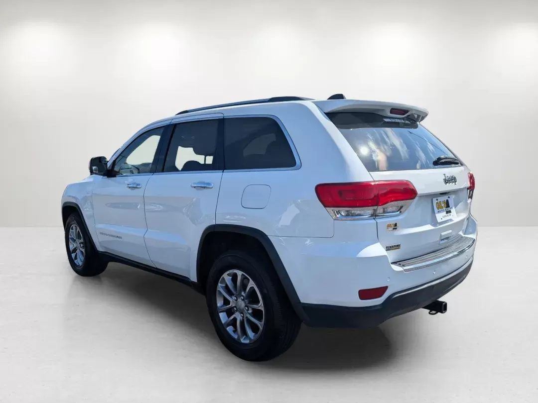 2015 /Lt Frost Beige/Black Jeep Grand Cherokee Limited (1C4RJEBG9FC) with an Other engine, located at 5115 14th Ave., Columbus, GA, 31904, (706) 323-0345, 32.511494, -84.971046 - **Adventure Awaits with this 2015 Jeep Grand Cherokee Limited!** <br /> <br /> Are you ready to elevate your driving experience? This stunning 2015 Jeep Grand Cherokee Limited is perfect for families, weekend adventurers, or anyone seeking a reliable vehicle for daily commutes. Whether you're naviga - Photo#7
