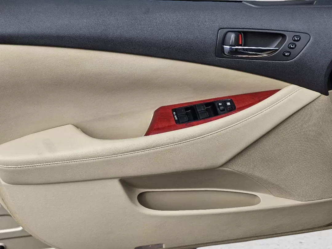 2008 Lexus ES 350 (JTHBJ46G282) with an Other engine, located at 3959 U.S. 80 W, Phenix City, AL, 36870, (334) 297-4885, 32.469296, -85.135185 - 2008 Lexus ES 350 - Photo#8