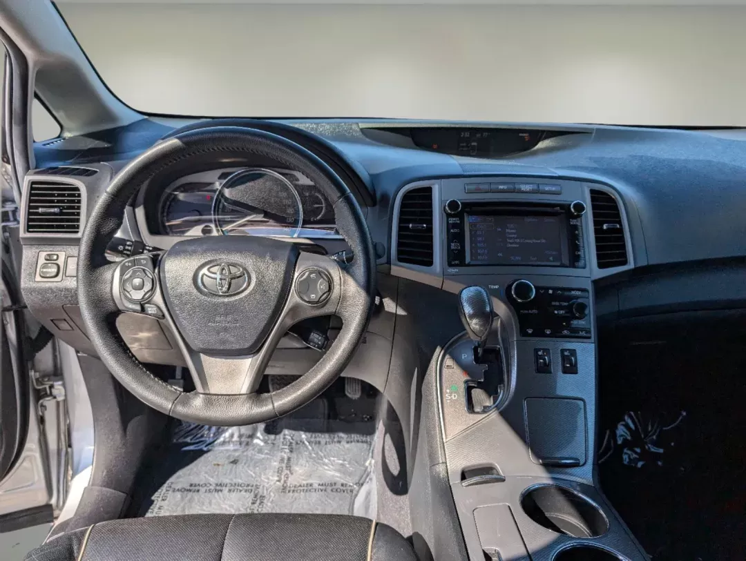 2013 Toyota Venza XLE (4T3ZK3BB5DU) with an Gas V6 3.5L/211 engine, 6-Speed Automatic transmission, located at 3959 U.S. 80 W, Phenix City, AL, 36870, (334) 297-4885, 32.469296, -85.135185 - 2013 Toyota Venza XLE - Photo#11