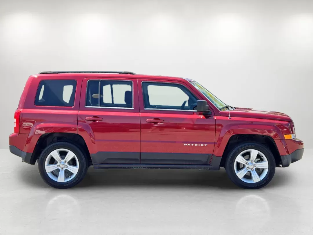 2015 /Dark Slate Gray Jeep Patriot Latitude (1C4NJPFBXFD) with an Other engine, located at 3959 U.S. 80 W, Phenix City, AL, 36870, (334) 297-4885, 32.469296, -85.135185 - **Unleash Your Adventurous Spirit with the 2015 Jeep Patriot Latitude - Perfect for Weekend Getaways!**<br /> <br /> Are you ready to elevate your weekend adventures or tackle your daily commute with confidence? The 2015 Jeep Patriot Latitude in Deep Cherry Red Crystal Pearlcoat is the ideal SUV for - Photo#3