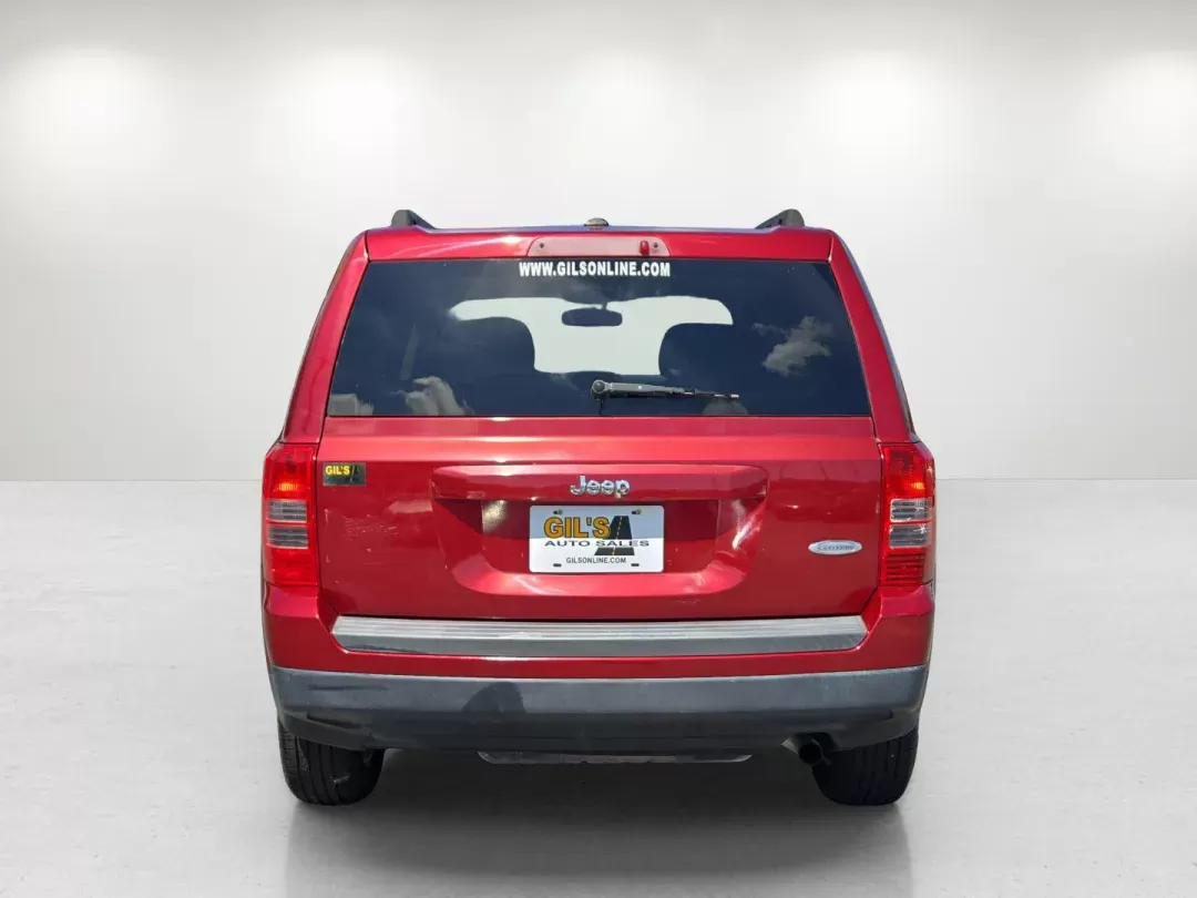 2015 /Dark Slate Gray Jeep Patriot Latitude (1C4NJPFBXFD) with an Other engine, located at 3959 U.S. 80 W, Phenix City, AL, 36870, (334) 297-4885, 32.469296, -85.135185 - **Unleash Your Adventurous Spirit with the 2015 Jeep Patriot Latitude - Perfect for Weekend Getaways!**<br /> <br /> Are you ready to elevate your weekend adventures or tackle your daily commute with confidence? The 2015 Jeep Patriot Latitude in Deep Cherry Red Crystal Pearlcoat is the ideal SUV for - Photo#5