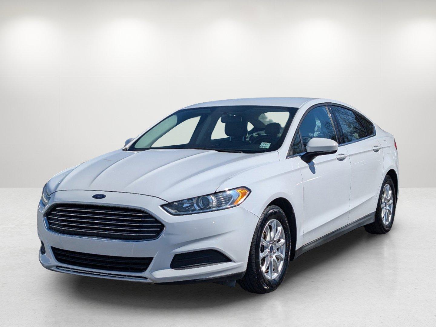 2015 Ford Fusion S (1FA6P0G71F5) with an Regular Unleaded I-4 2.5 L/152 engine, 6-Speed Automatic w/OD transmission, located at 1430 Gateway Drive, Opelika, AL, 36801, (334) 239-0944, 32.637871, -85.409790 - 2015 Ford Fusion S - Photo#0