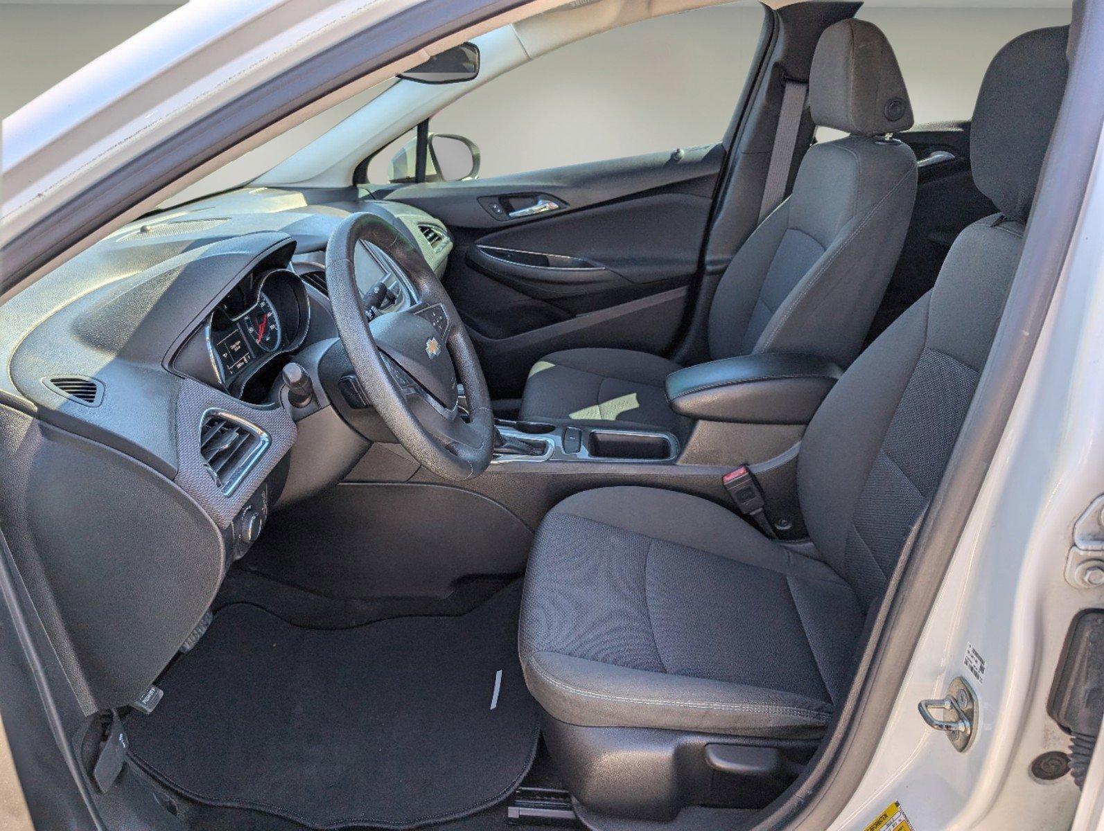 2018 /Jet Black Chevrolet Cruze LT (1G1BE5SM2J7) with an Turbocharged Gas I4 1.4L/ engine, 6-Speed Automatic transmission, located at 7000 Northlake Connector, Columbus, GA, 31904, (706) 987-8085, 32.524975, -84.978134 - 2018 Chevrolet Cruze LT - Photo#9