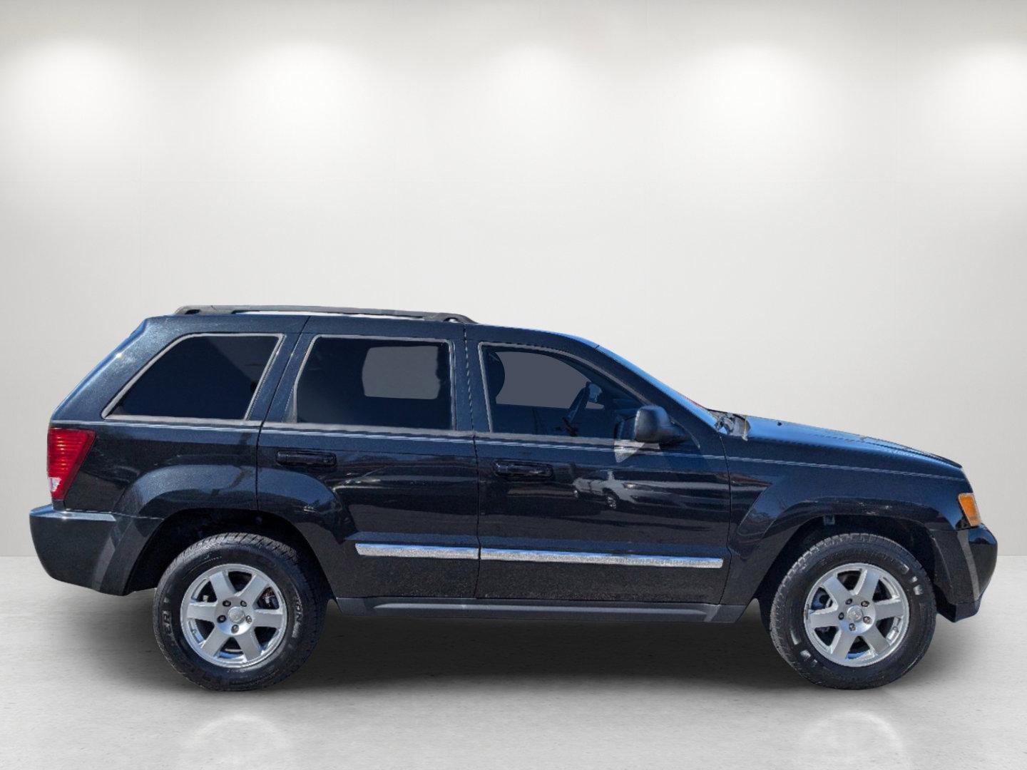 2010 /Dark Slate Gray Jeep Grand Cherokee Laredo (1J4PS4GK1AC) with an Gas V6 3.7L/226 engine, 5-Speed Automatic w/OD transmission, located at 521 Old Farm Lane Rd, Prattville, AL, 36066, (334) 325-1505, 32.482460, -86.416367 - 2010 Jeep Grand Cherokee Laredo - Photo#3