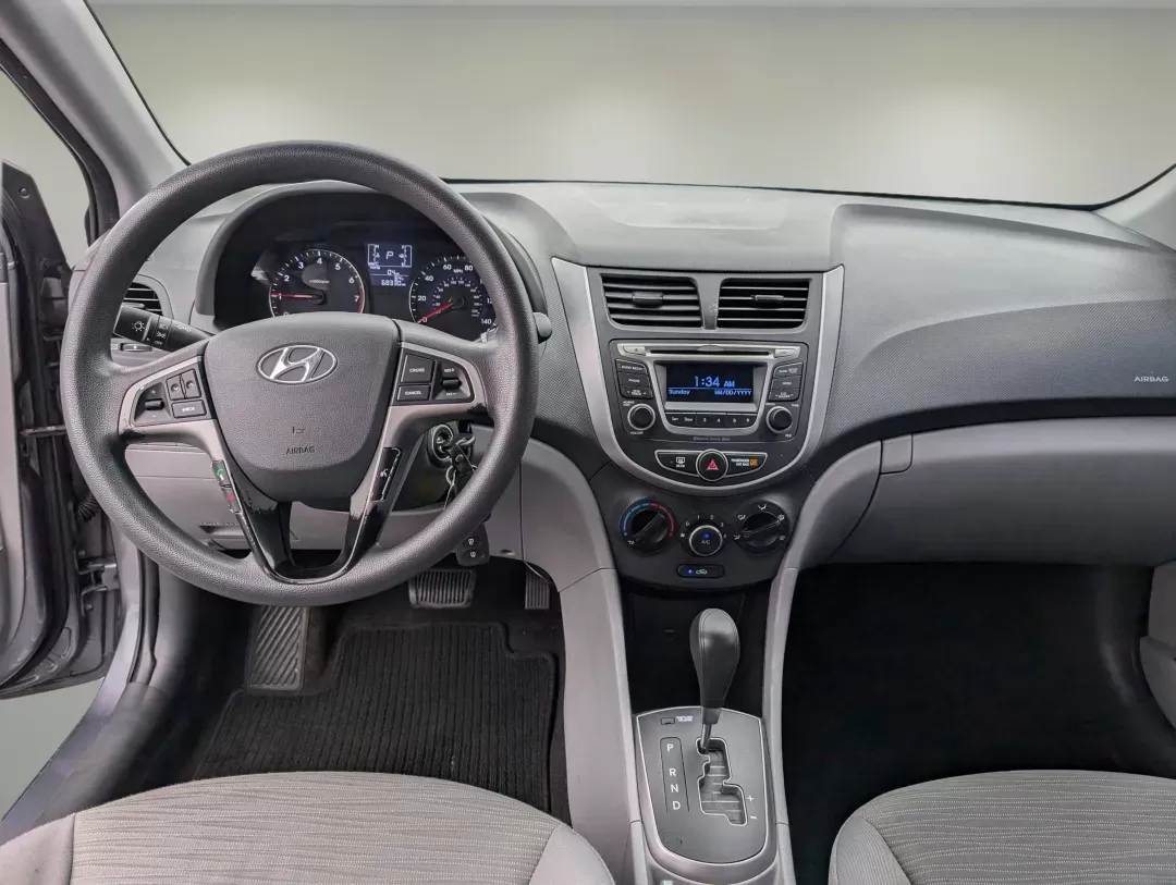 2016 /Gray Hyundai Accent SE (KMHCT4AE2GU) with an Regular Unleaded I-4 1.6 L/97 engine, 6-Speed Automatic w/OD transmission, located at 1430 Gateway Drive, Opelika, AL, 36801, (334) 239-0944, 32.637871, -85.409790 - 2016 Hyundai Accent SE - Photo#11