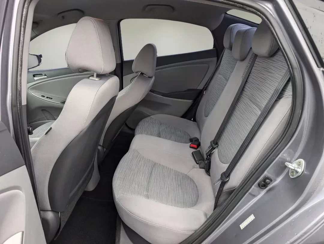 2016 /Gray Hyundai Accent SE (KMHCT4AE2GU) with an Regular Unleaded I-4 1.6 L/97 engine, 6-Speed Automatic w/OD transmission, located at 804 22nd Ave, Phenix City, AL, 36870, (334) 297-1860, 32.484749, -85.024475 - 2016 Hyundai Accent SE - Photo#10