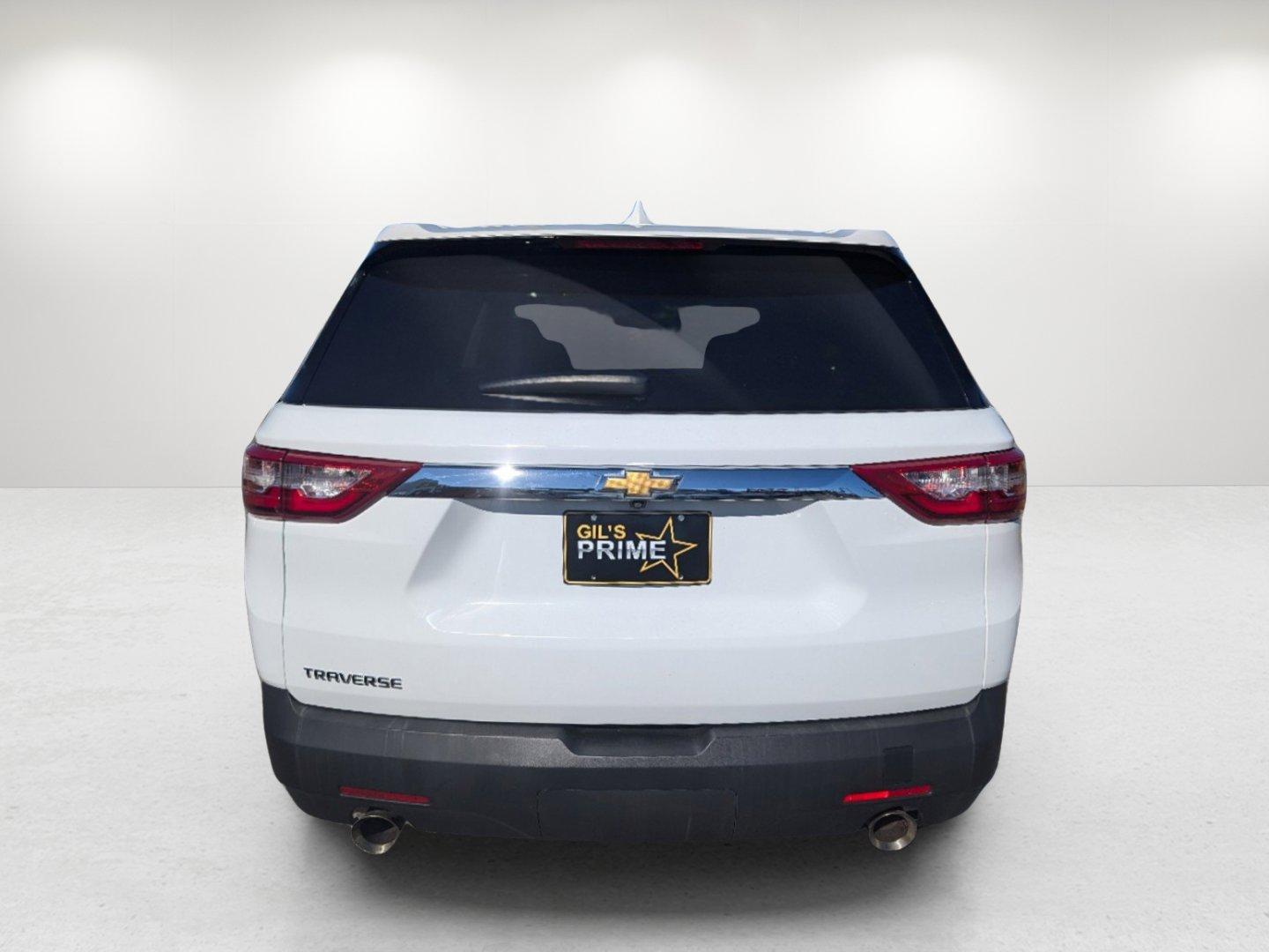 2020 /Jet Black Chevrolet Traverse LS (1GNERFKWXLJ) with an Gas V6 3.6L/217 engine, 9-Speed Automatic transmission, located at 804 22nd Ave, Phenix City, AL, 36870, (334) 297-1860, 32.484749, -85.024475 - 2020 Chevrolet Traverse LS - Photo#5