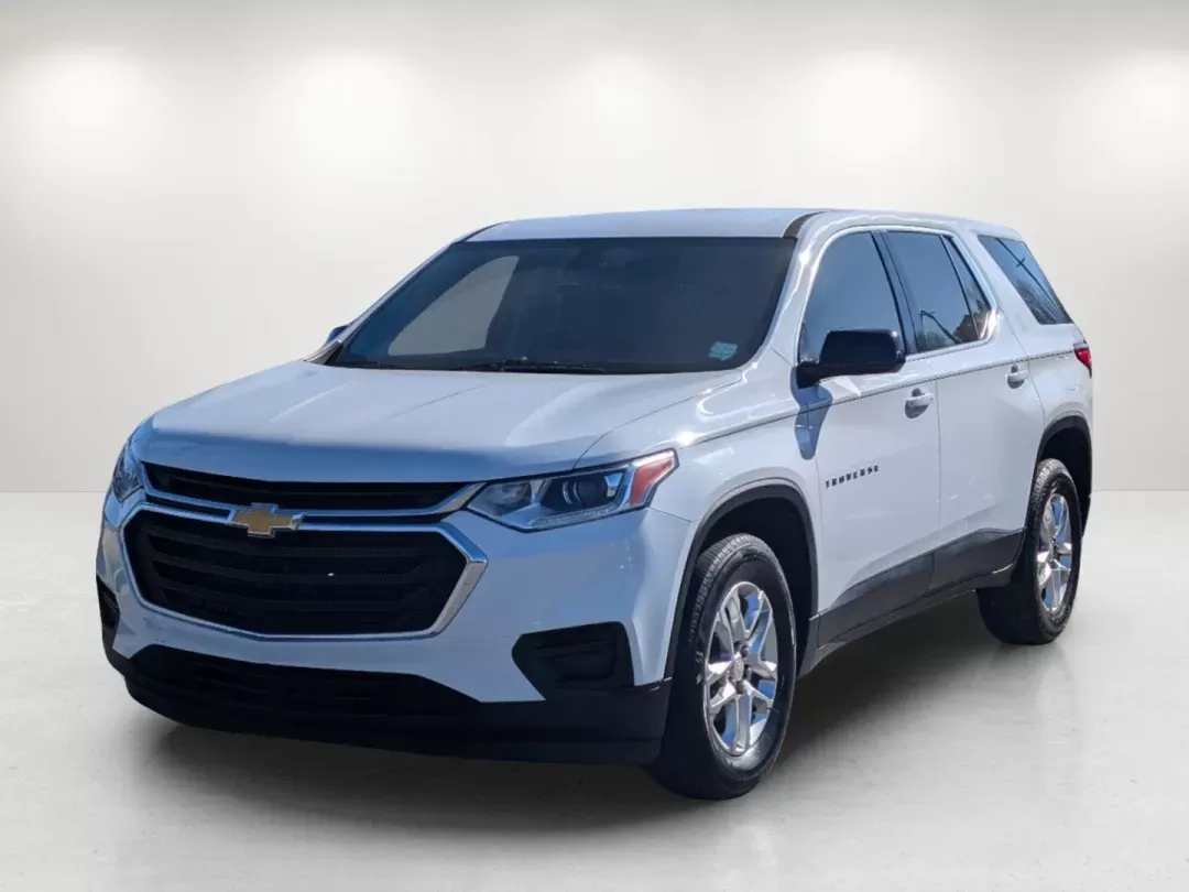 2020 /Jet Black Chevrolet Traverse LS (1GNERFKWXLJ) with an Gas V6 3.6L/217 engine, 9-Speed Automatic transmission, located at 5115 14th Ave., Columbus, GA, 31904, (706) 323-0345, 32.511494, -84.971046 - 2020 Chevrolet Traverse LS - Photo#1
