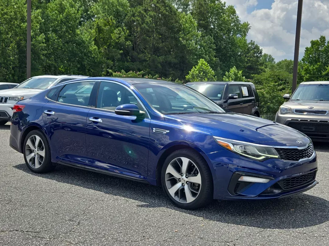 2019 /Black Kia Optima S (5XXGT4L33KG) with an Other engine, located at 5115 14th Ave., Columbus, GA, 31904, (706) 323-0345, 32.511494, -84.971046 - **2019 Kia Optima - Your Ideal Sedan for Comfort and Adventure!**<br /> <br /> Are you ready to elevate your daily commute or weekend road trips? Look no further than this stunning 2019 Kia Optima, available now at Gils Auto - Columbus! Perfect for budget-conscious buyers and growing families alike, - Photo#2