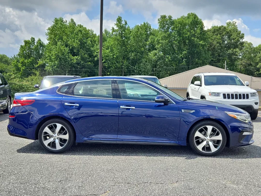 2019 /Black Kia Optima S (5XXGT4L33KG) with an Other engine, located at 5115 14th Ave., Columbus, GA, 31904, (706) 323-0345, 32.511494, -84.971046 - **2019 Kia Optima - Your Ideal Sedan for Comfort and Adventure!**<br /> <br /> Are you ready to elevate your daily commute or weekend road trips? Look no further than this stunning 2019 Kia Optima, available now at Gils Auto - Columbus! Perfect for budget-conscious buyers and growing families alike, - Photo#3