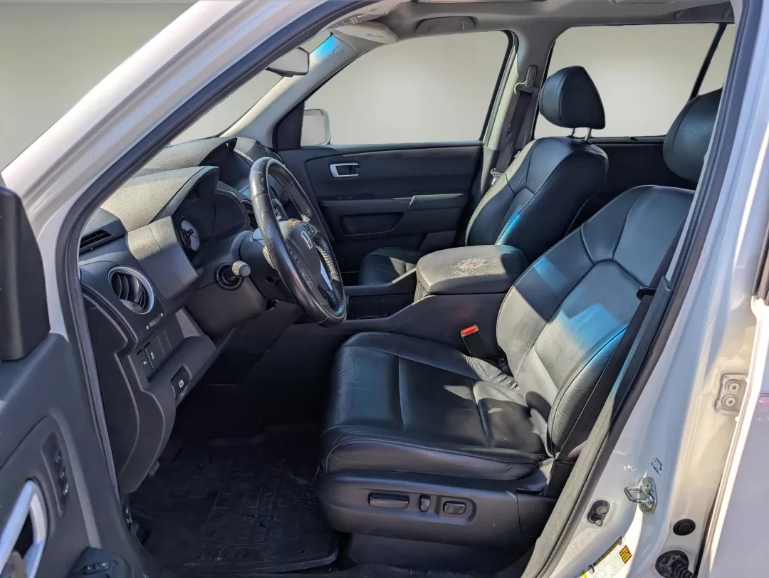 2013 Honda Pilot Touring (5FNYF3H95DB) with an Other engine, located at 3959 U.S. 80 W, Phenix City, AL, 36870, (334) 297-4885, 32.469296, -85.135185 - **Discover the 2013 Honda Pilot Touring Your Ultimate Family Adventurer at Gils Auto in Phenix City!**<br /> <br /> Are you ready to elevate your family adventures or elevate your daily commute? The 2013 Honda Pilot Touring is the perfect SUV for those who value space, comfort, and reliability. Wit - Photo#10