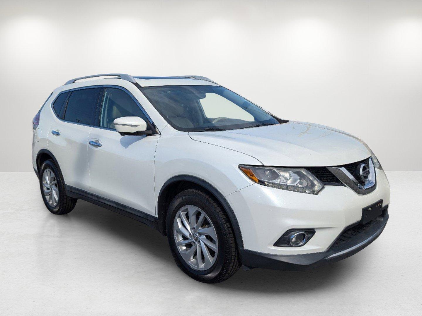 2015 /Almond Nissan Rogue SL (5N1AT2MT0FC) with an Regular Unleaded I-4 2.5 L/152 engine, 1-Speed CVT w/OD transmission, located at 5115 14th Ave., Columbus, GA, 31904, (706) 323-0345, 32.511494, -84.971046 - 2015 Nissan Rogue SL - Photo#2