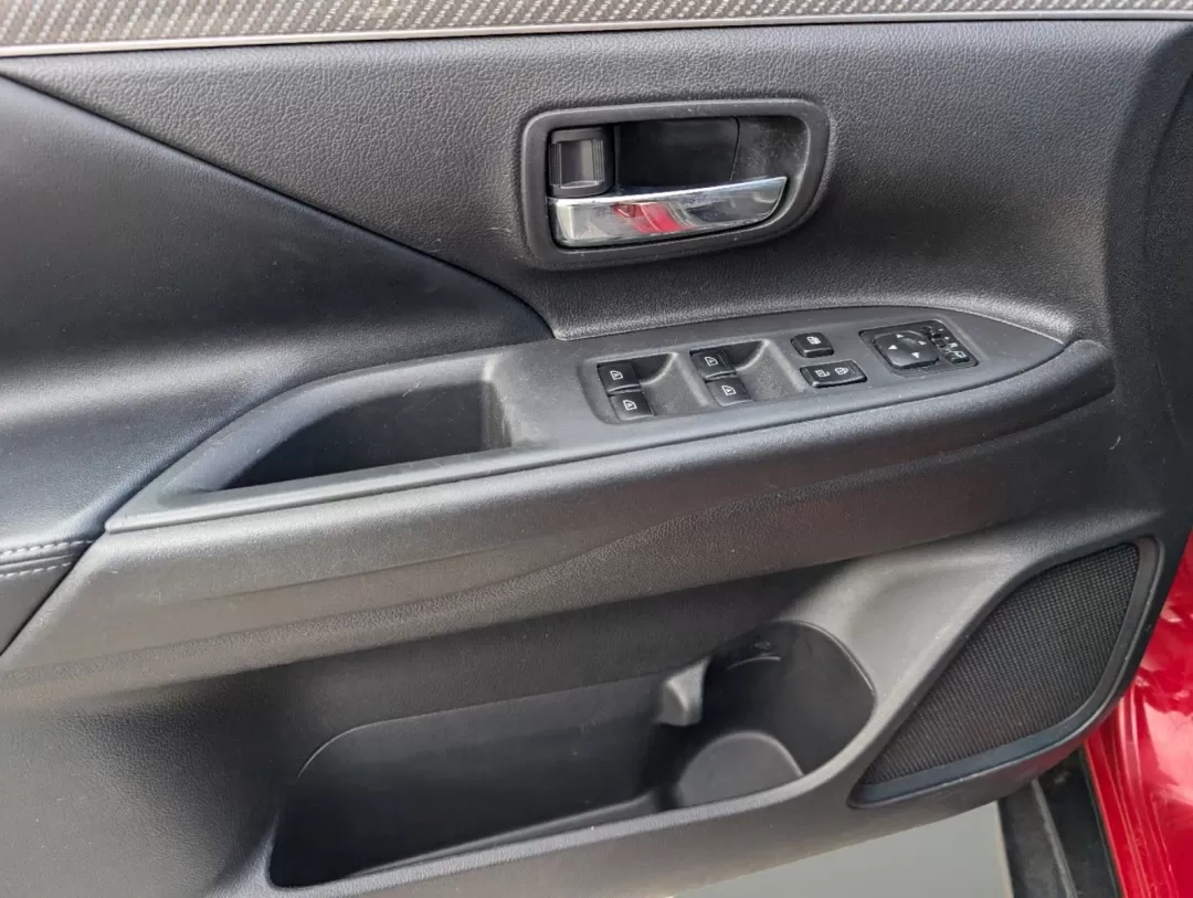 2020 Mitsubishi Outlander SEL (JA4AZ3A35LZ) with an Other engine, located at 1430 Gateway Drive, Opelika, AL, 36801, (334) 239-0944, 32.637871, -85.409790 - **Adventure Awaits with This 2020 Mitsubishi Outlander SEL Perfect for Family Road Trips or Daily Commuting!**<br /> <br /> Are you ready to elevate your driving experience? The 2020 Mitsubishi Outlander SEL is the ideal SUV for families and adventurers alike, blending comfort, versatility, and cut - Photo#8