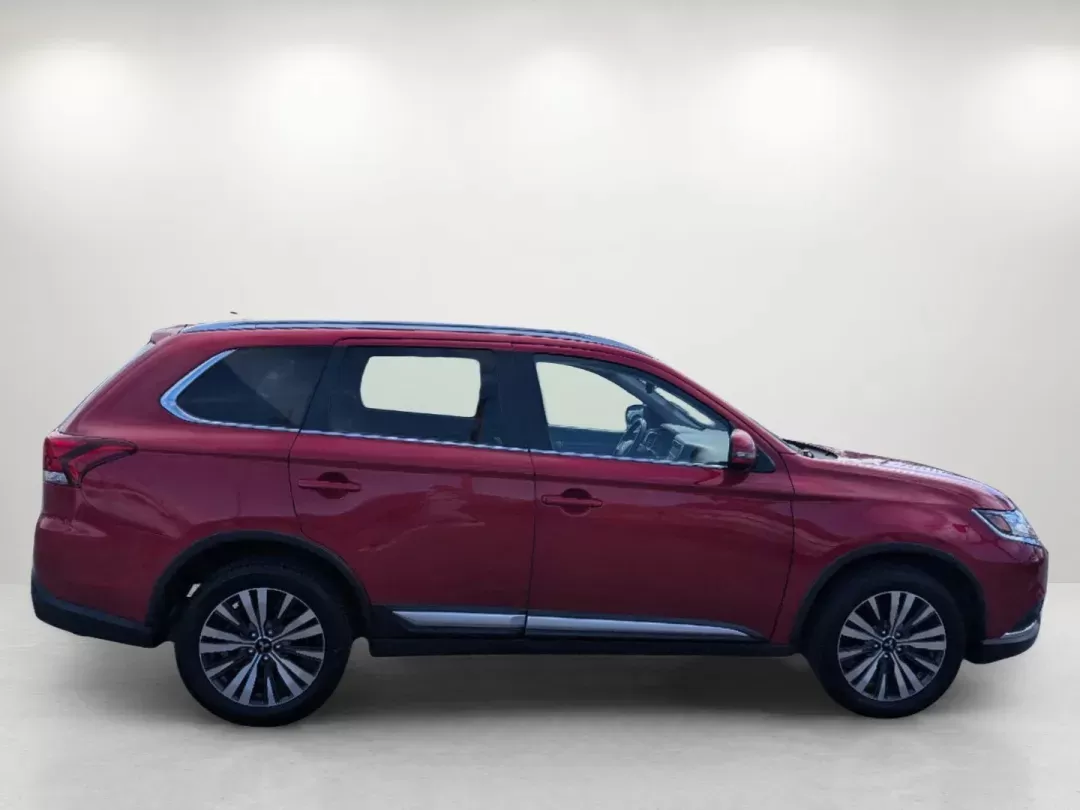 2020 Mitsubishi Outlander SEL (JA4AZ3A35LZ) with an Regular Unleaded I-4 2.4 L/144 engine, 1-Speed CVT w/OD transmission, located at 5115 14th Ave., Columbus, GA, 31904, (706) 323-0345, 32.511494, -84.971046 - 2020 Mitsubishi Outlander SEL - Photo#3