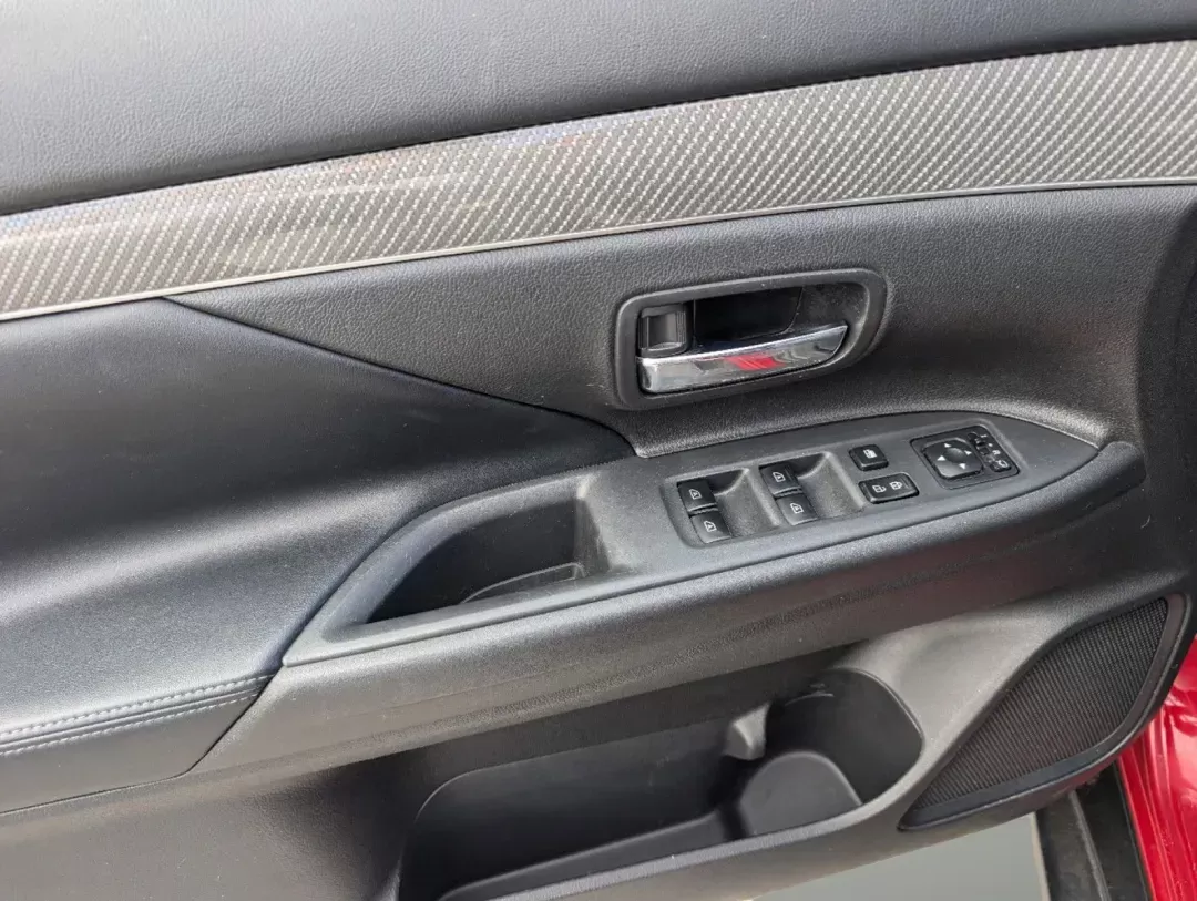 2020 Mitsubishi Outlander SEL (JA4AZ3A35LZ) with an Regular Unleaded I-4 2.4 L/144 engine, 1-Speed CVT w/OD transmission, located at 5115 14th Ave., Columbus, GA, 31904, (706) 323-0345, 32.511494, -84.971046 - 2020 Mitsubishi Outlander SEL - Photo#8