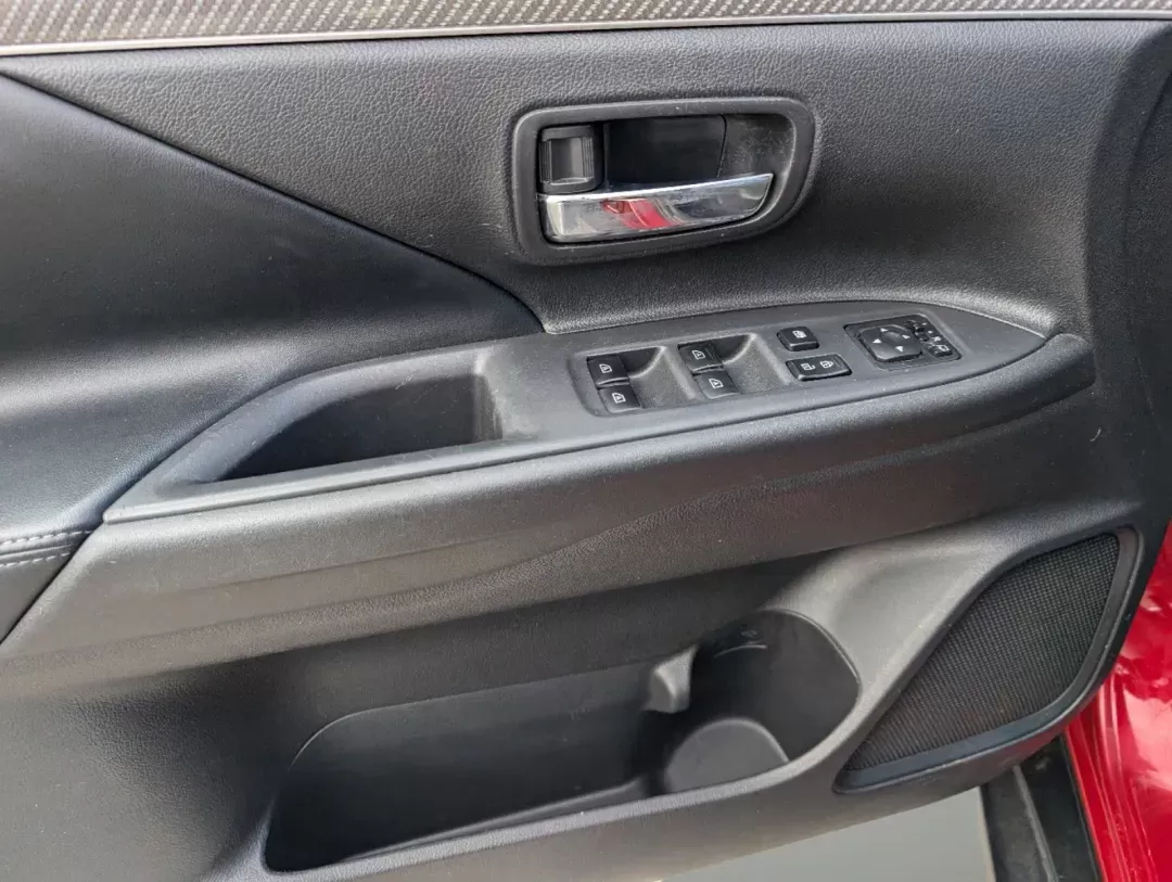 2020 Mitsubishi Outlander SEL (JA4AZ3A35LZ) with an Regular Unleaded I-4 2.4 L/144 engine, 1-Speed CVT w/OD transmission, located at 5115 14th Ave., Columbus, GA, 31904, (706) 323-0345, 32.511494, -84.971046 - 2020 Mitsubishi Outlander SEL - Photo#9