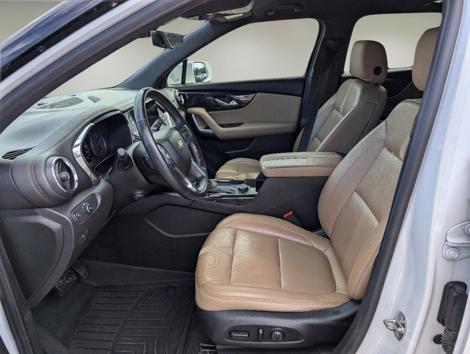 2019 /Jet Black/Maple Sugar Chevrolet Blazer Premier (3GNKBFRS2KS) with an Gas V6 3.6L/ engine, 9-Speed Automatic transmission, located at 1430 Gateway Drive, Opelika, AL, 36801, (334) 239-0944, 32.637871, -85.409790 - 2019 Chevrolet Blazer Premier - Photo#9