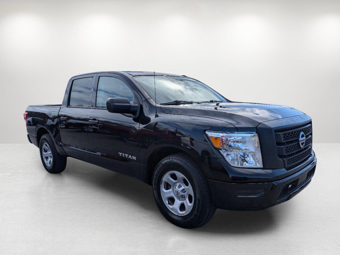 2021 /Black Nissan Titan S (1N6AA1EE4MN) with an Premium Unleaded V-8 5.6 L/339 engine, 9-Speed Automatic w/OD transmission, located at 1430 Gateway Drive, Opelika, AL, 36801, (334) 239-0944, 32.637871, -85.409790 - 2021 Nissan Titan S - Photo#2