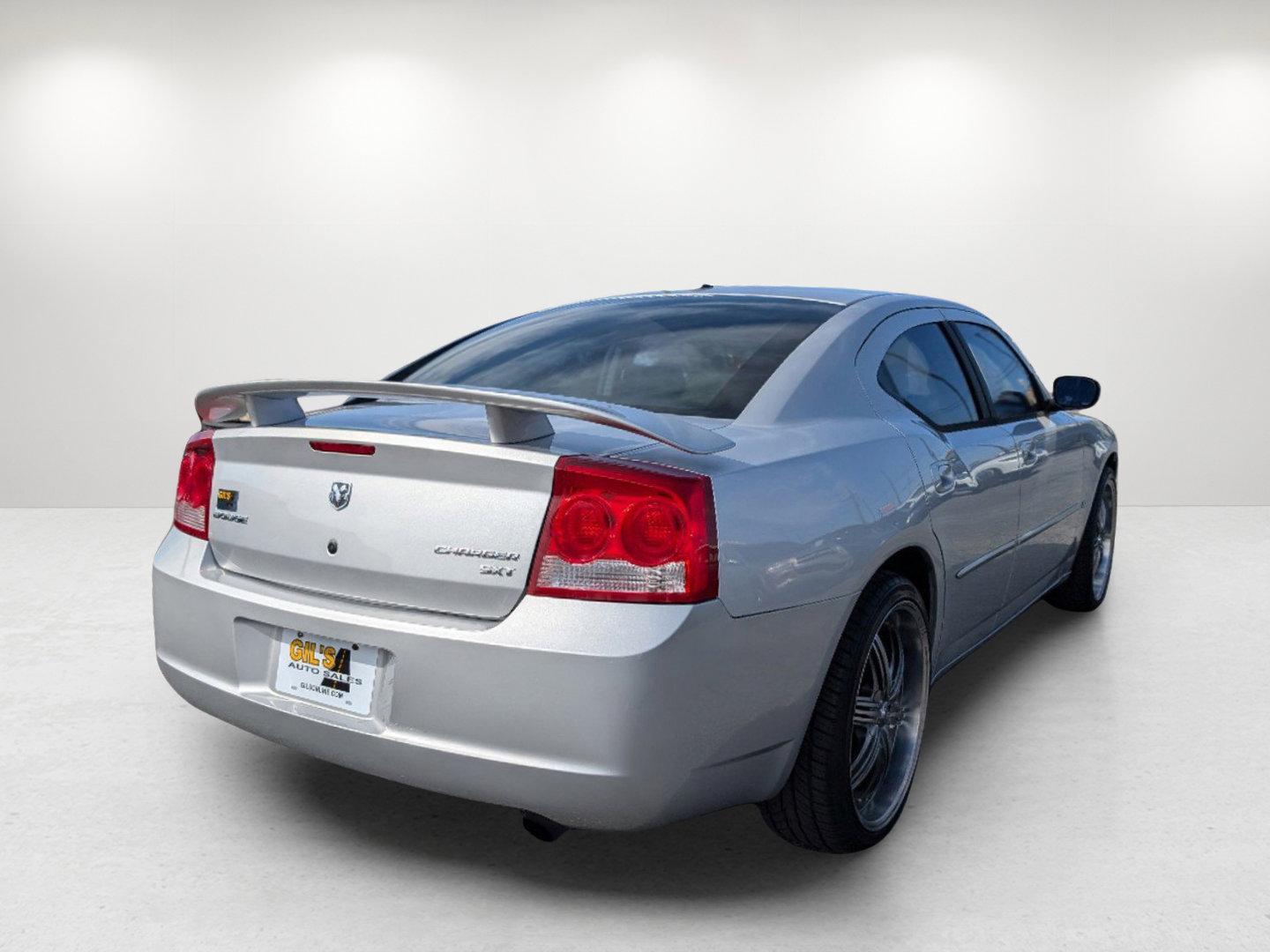 2010 /Dark Slate Gray Dodge Charger SXT (2B3CA3CV4AH) with an HO Gas V6 3.5L/215 engine, 4-Speed Automatic transmission, located at 3959 U.S. 80 W, Phenix City, AL, 36870, (334) 297-4885, 32.469296, -85.135185 - 2010 Dodge Charger SXT - Photo#4