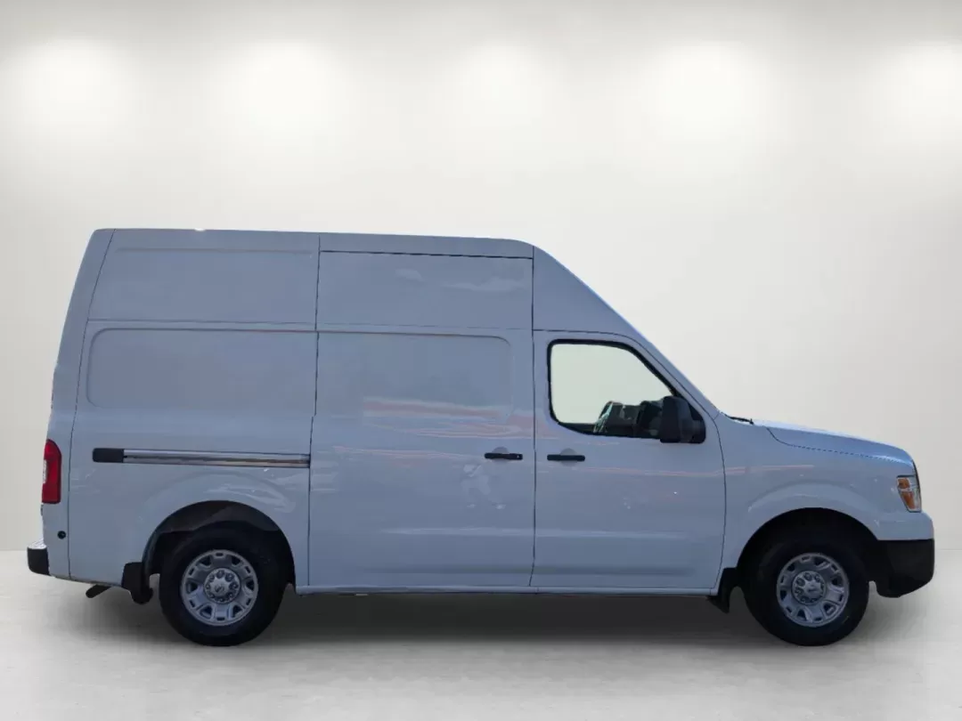 2016 /Gray Nissan NV SV (1N6BF0LY0GN) with an Regular Unleaded V-6 4.0 L/241 engine, 5-Speed Automatic w/OD transmission, located at 804 22nd Ave, Phenix City, AL, 36870, (334) 297-1860, 32.484749, -85.024475 - 2016 Nissan NV SV - Photo#4